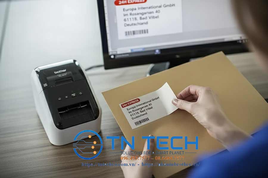 Hướng dẫn sử dụng máy in nhãn Brother QL-800- tận dụng tính năng in nhãn 2 màu nổi bật. 10 Hướng dẫn sử dụng máy in nhãn Brother ql-800
